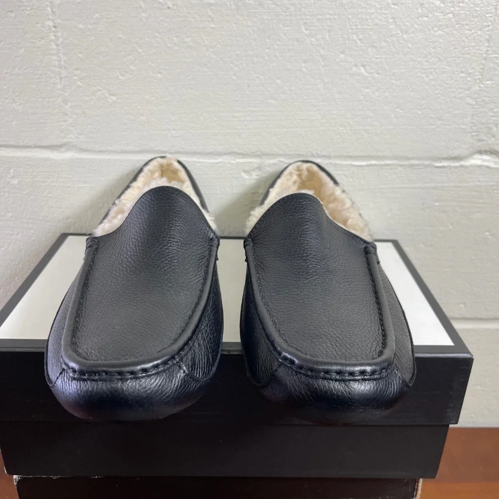 UGG Ascot 5379B Black Leather Moccasin Shearling Slippers Slip On Men's 12